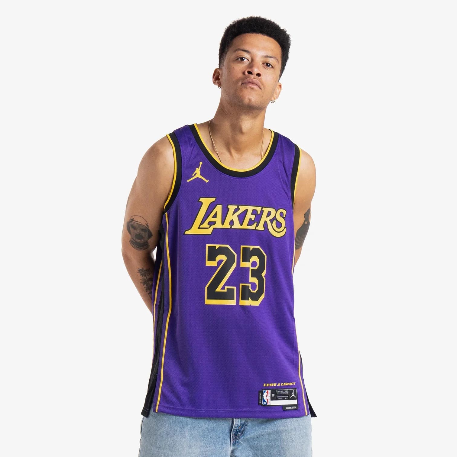 Баскетбольная джерси 2023-24 Los Angeles Lakers LeBron James #23 Swingman Statement Edition Purple Jersey