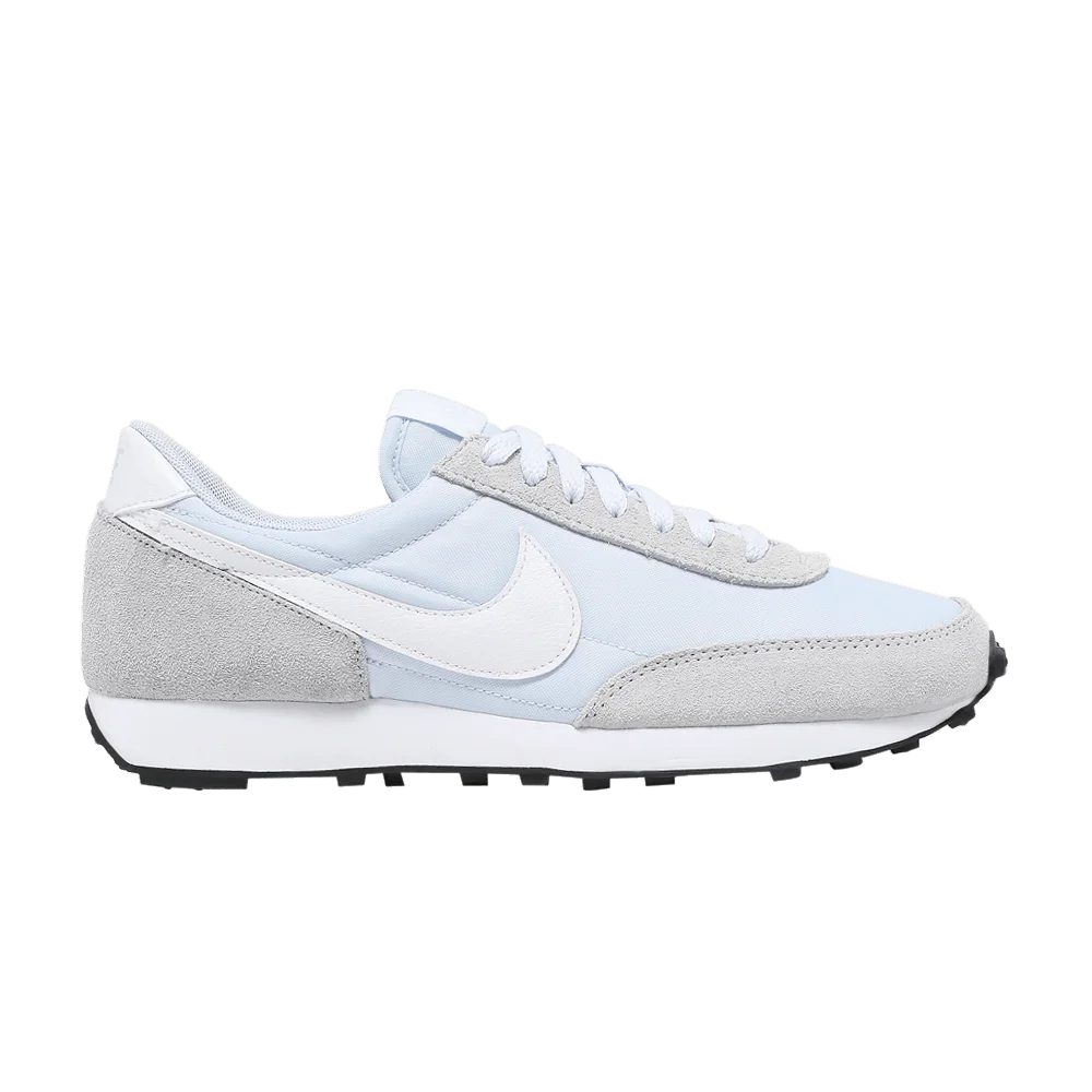 Krossovki-Nike-Wmns-Daybreak-Football-Grey