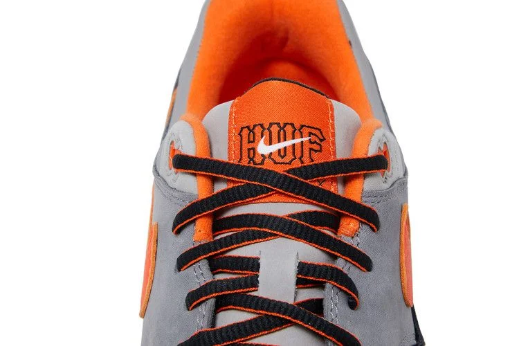 Krossovki-HUF-x-Nike-Air-Max-1-SP-Orange-8