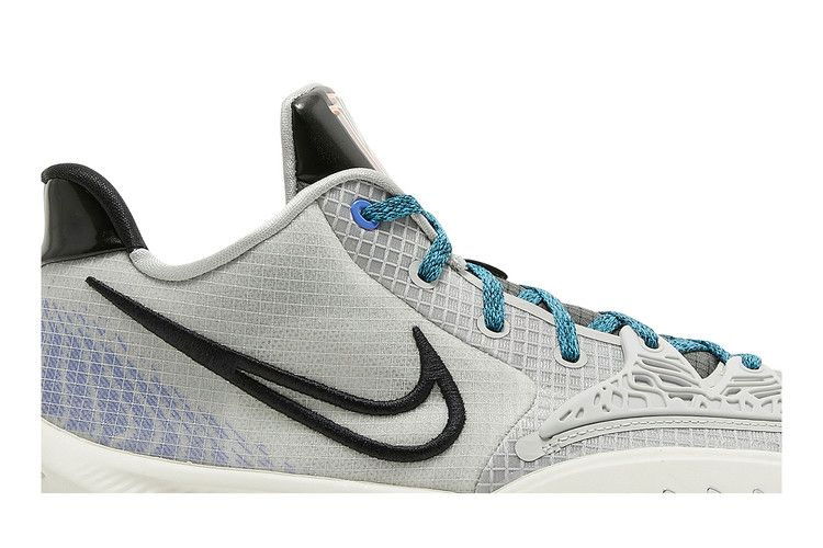 kyrie-low-4-grey-fog-sapphire-cw3985-004_01