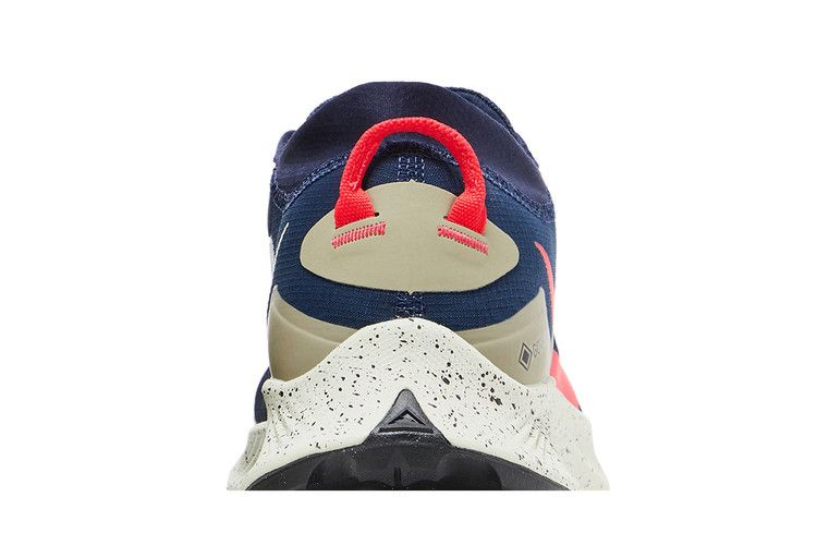 pegasus-trail-3-gore-tex-obsidian-siren-red-dc8793-401_06