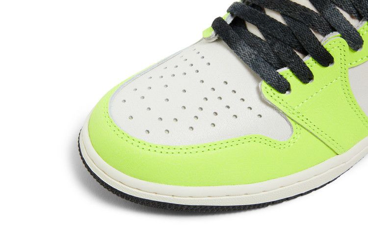 air-jordan-1-retro-high-og-visionaire-555088-702_09