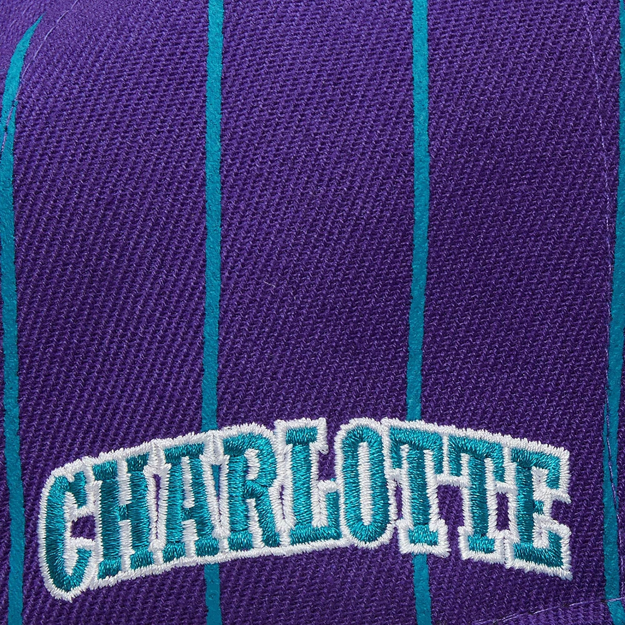 Mitchell-Ness-Team-Pin-Snapback-HWC-Charlotte-Hornets-Hat-2