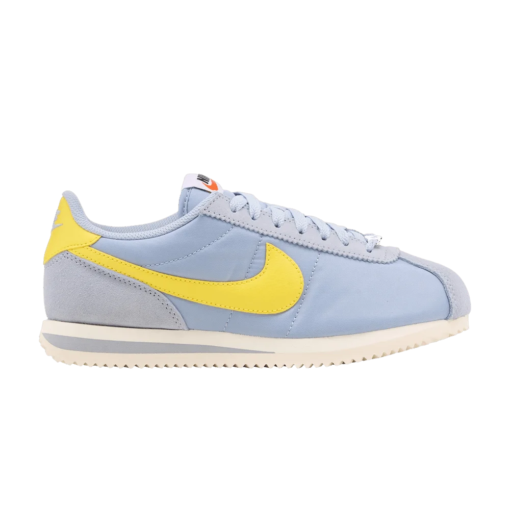 Krossovki-Nike-Wmns-Cortez-Textile-Armory-Blue-Lighting