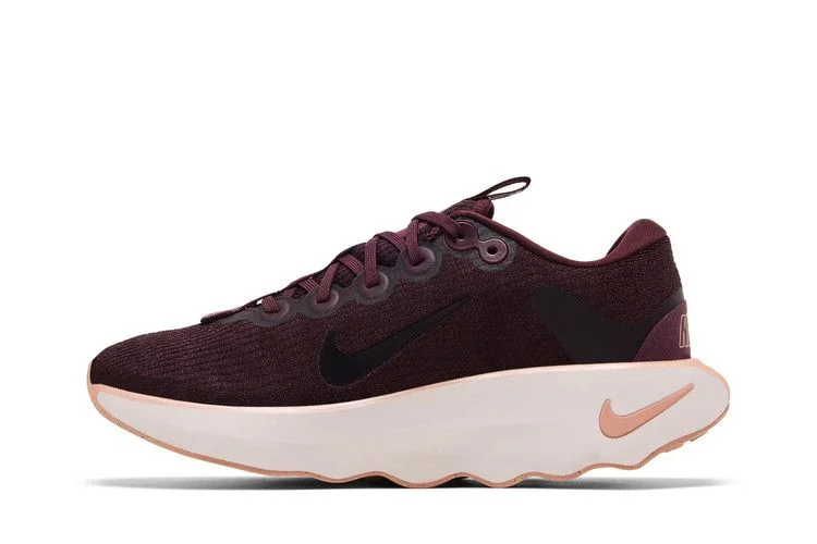Krossovki-Nike-Wmns-Motiva-Burgundy-Crush-2