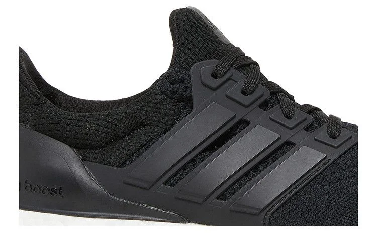 Кроссовки adidas UltraBoost 1.0 'Double Black'