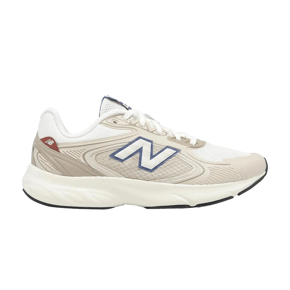 Krossovki-New-Balance-Fresh-Foam-Amaste-2E-Wide-Beige-Blue