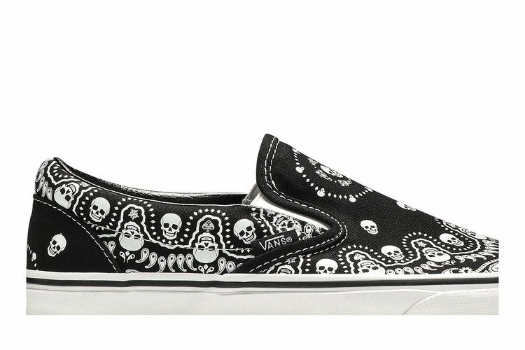 classic-slip-on-bandana-black-vn0a33tbd9s_01