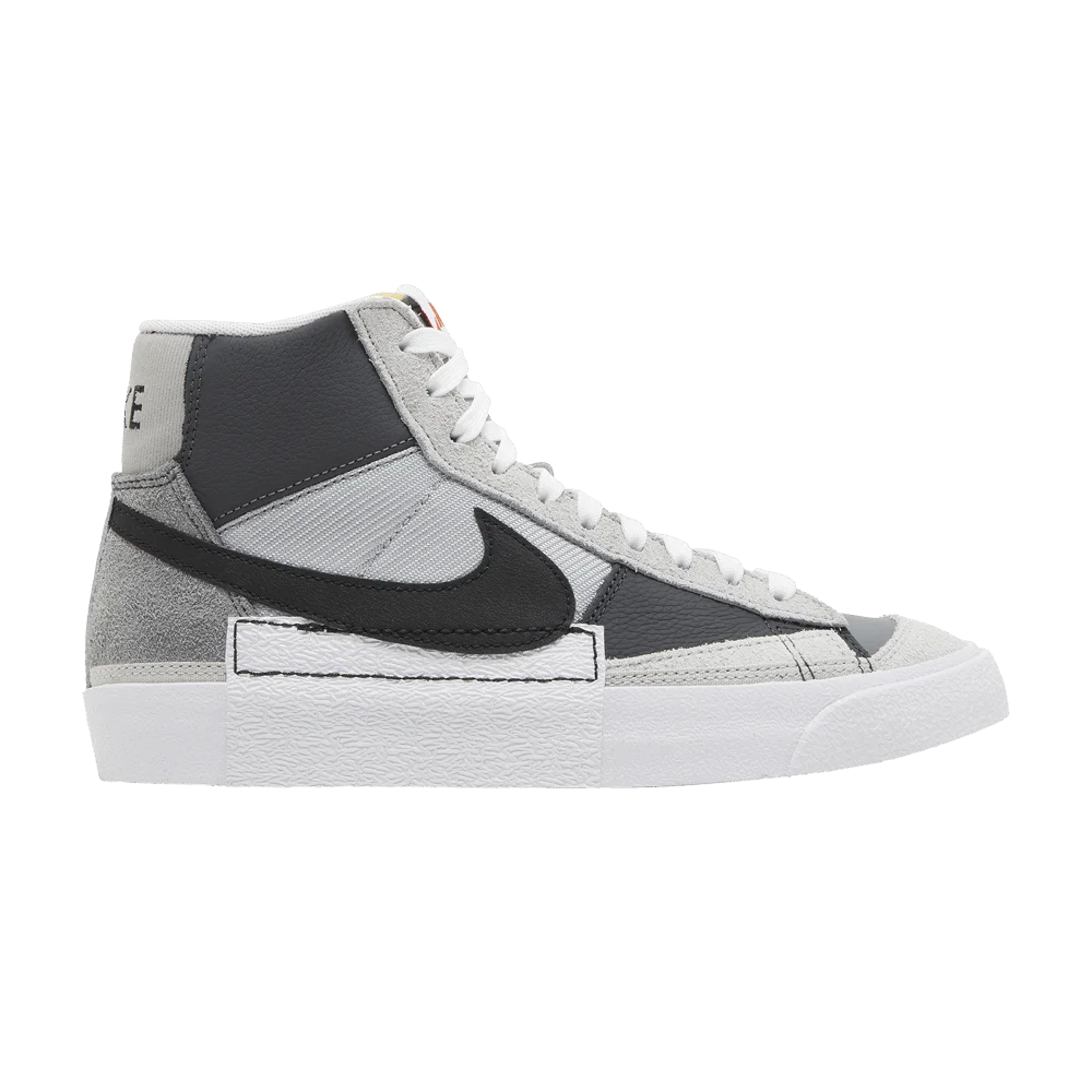 Krossovki-Nike-Blazer-Mid-77-Pro-Club-Remastered-Grey-Black