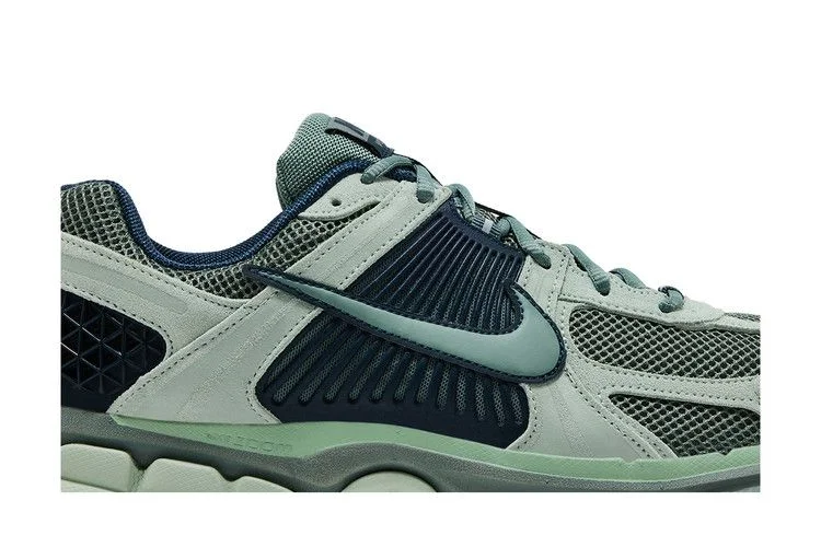 Кроссовки Nike Air Zoom Vomero 5 'Seafoam Clay Green'