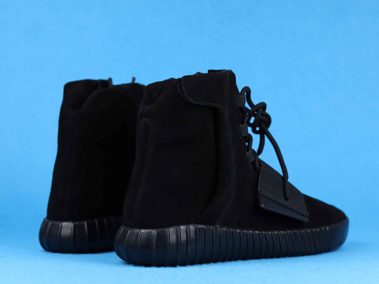 adidas-Yeezy-Boost-750-Triple-Black-7