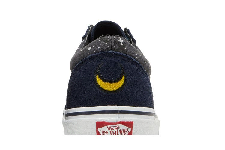 Кроссовки Vans Sailor Moon x Old Skool 'Pretty Guardian - Parisian Night'