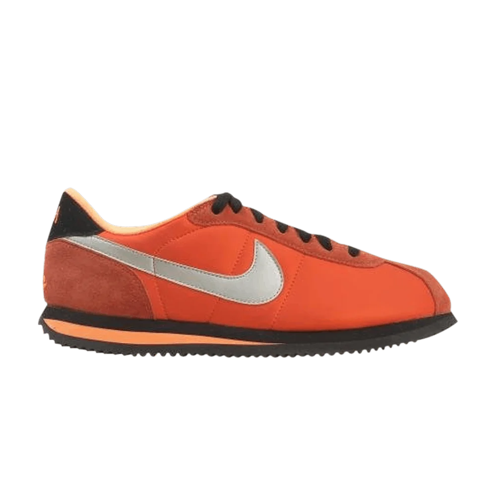 Krossovki-Nike-Cortez-Basic-Premium-The-King