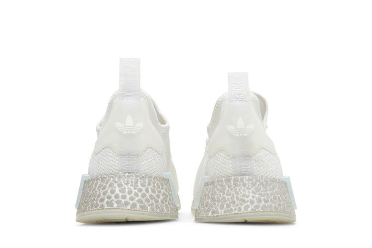 Кроссовки Adidas NMD_R1 Spectoo 'White Silver Metallic'