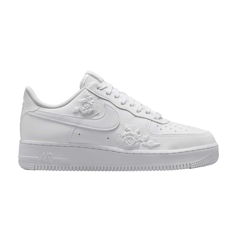 Кроссовки Nike Wmns Air Force 1 '07 'White Roses'