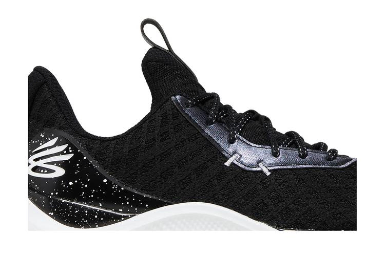curry-flow-10-team-black-white-3026624-001_01