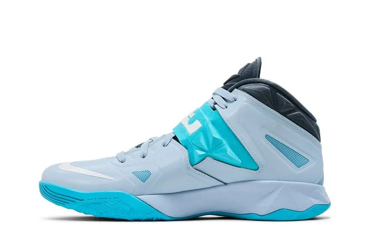 Krossovki-Nike-Zoom-Soldier-7-2