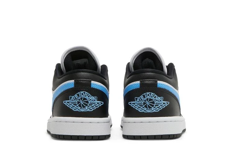 Кроссовки Wmns Air Jordan 1 Low 'Black University Blue'