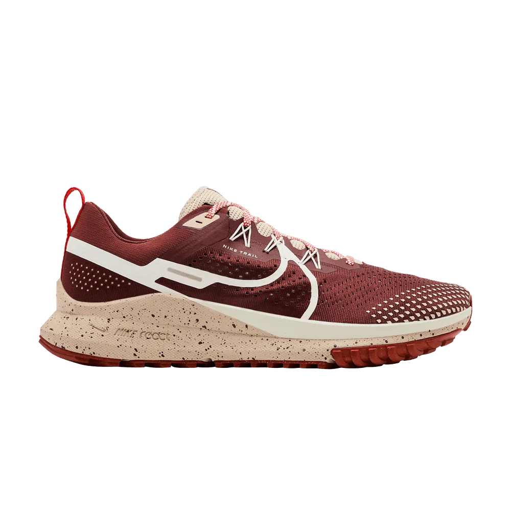 Krossovki-Nike-React-Pegasus-Trail-4-Dark-Pony-Picante-Red