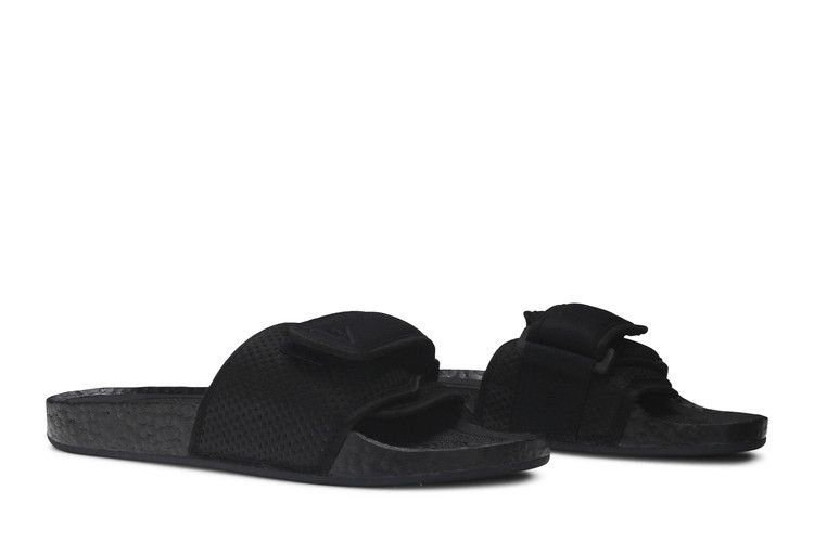 pharrell-x-adilette-boost-slides-triple-black-fx8056_07
