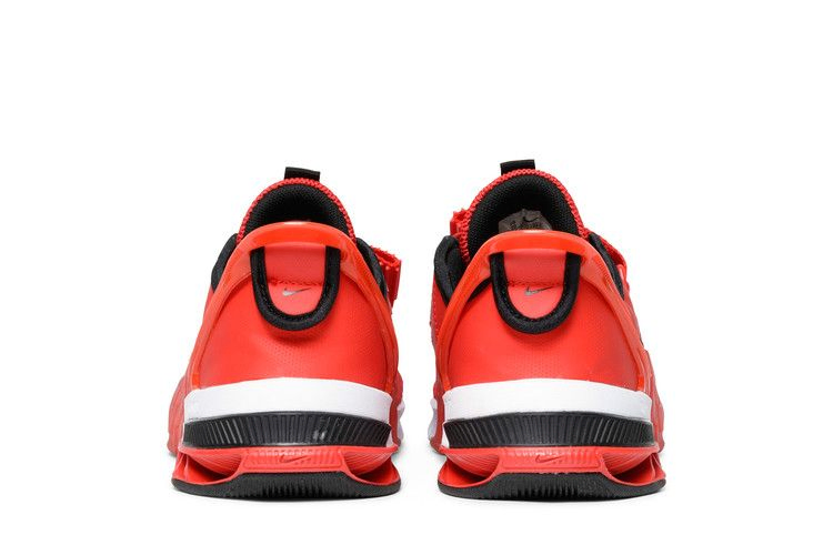 Кроссовки Nike Metcon 7 FlyEase 'Chile Red'