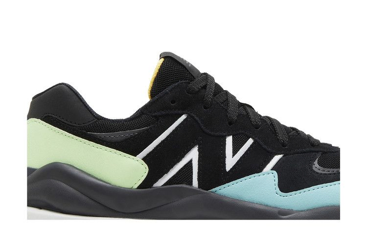 Кроссовки New Balance 57/40 'Black Vibrant Spring Glow'