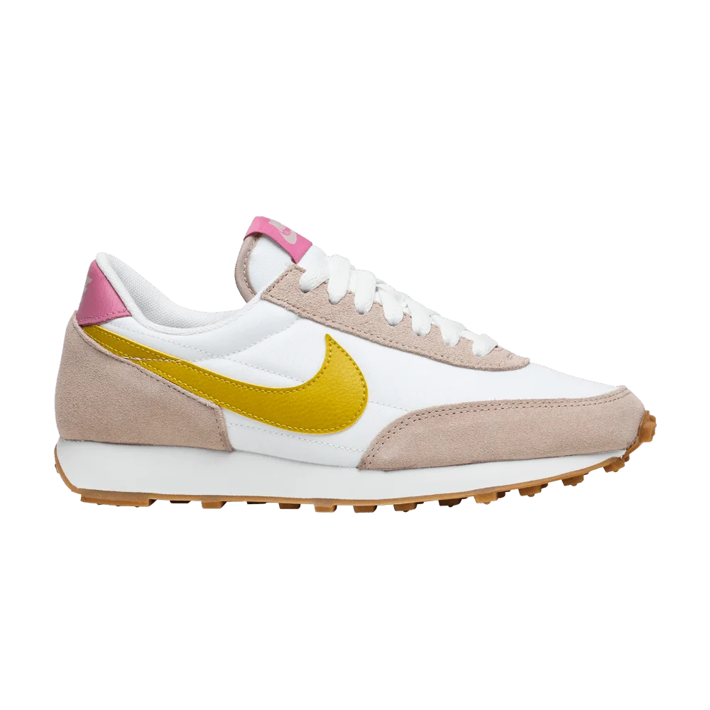 Krossovki-Nike-Wmns-Daybreak-Fossil-Stone-Saffron-Quartz