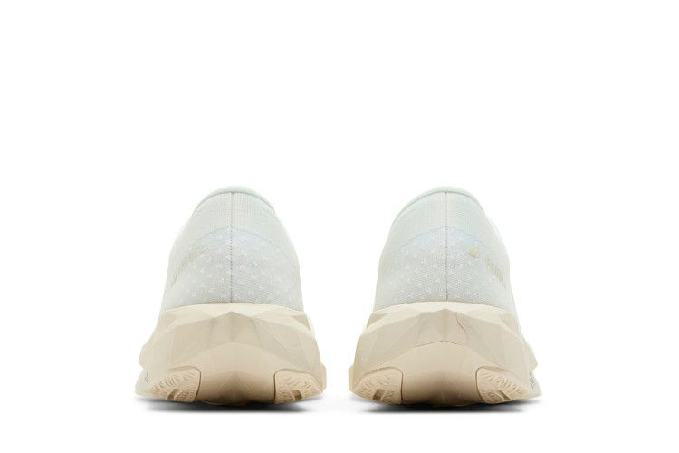 fuelcell-rebel-v4-white-linen-mfcxlj4_05
