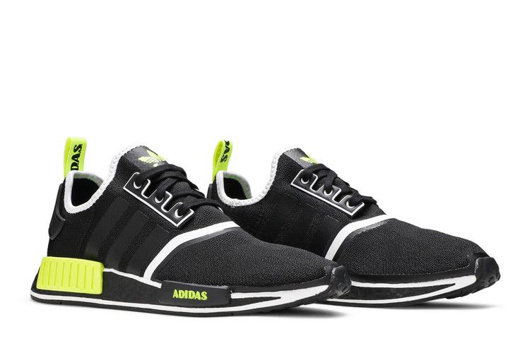 nmd_r1-black-solar-yellow-gv7183_07