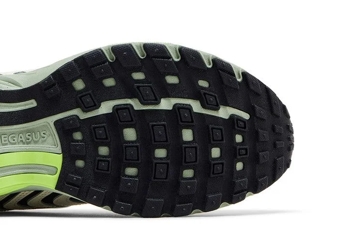 Krossovki-Nike-Air-Pegasus-2K5-Olive-Aura-Jade-Horizon-4