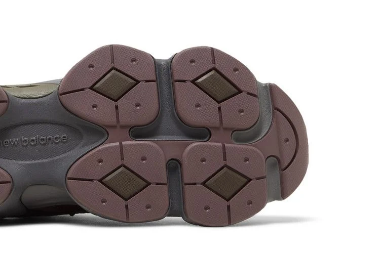Krossovki-New-Balance-9060-Truffle-4