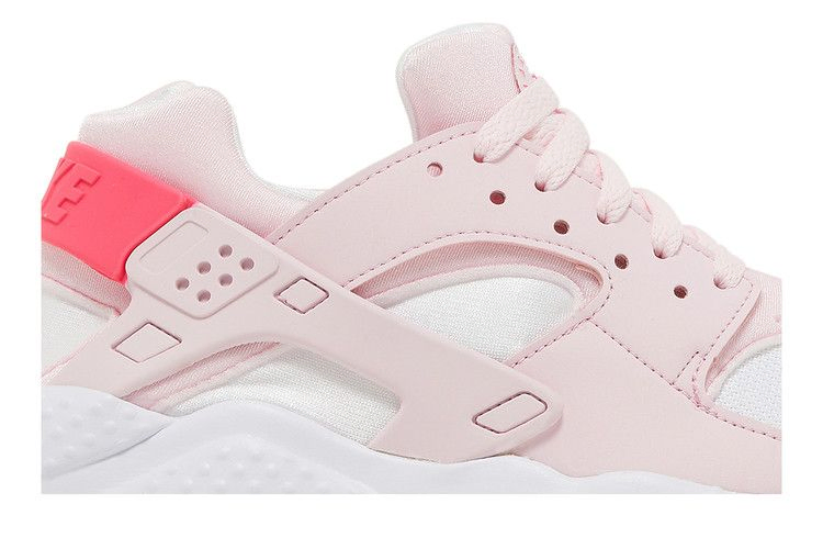 Кроссовки Nike Huarache Run GS 'Pink Foam'