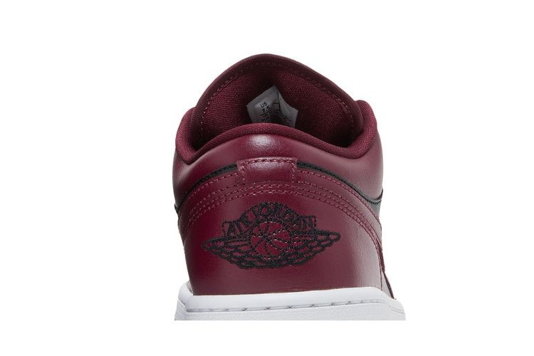 Кроссовки Wmns Air Jordan 1 Low 'Dark Beetroot'