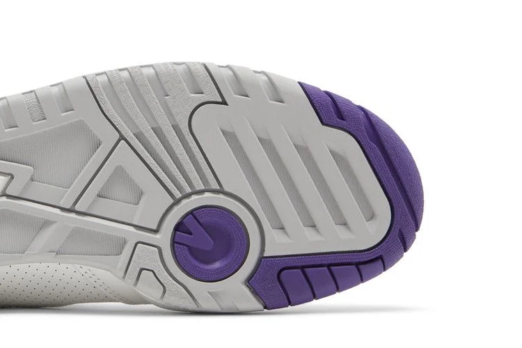 Krossovki-New-Balance-650R-Interstellar-4