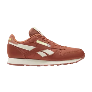 classic-leather-baked-earth-fy7546-300x300