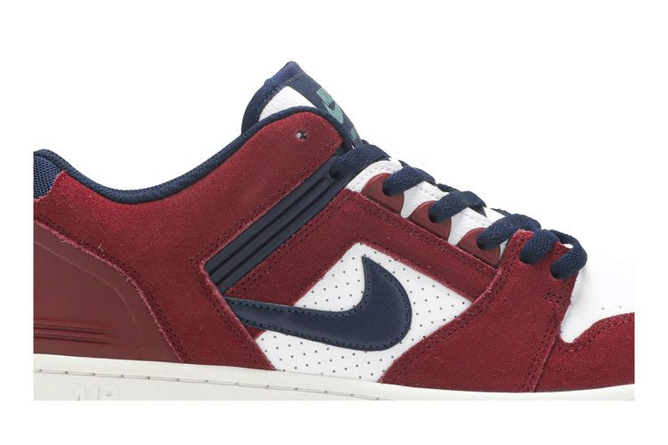 air-force-2-low-sb-team-red-obsidian-ao0300-600_01