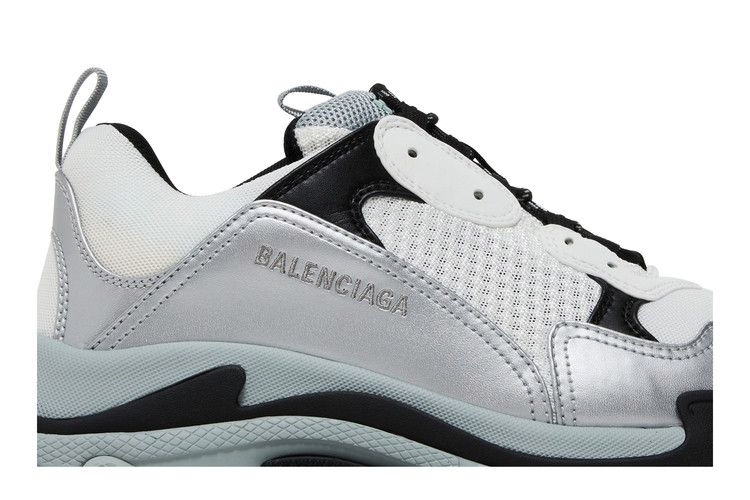 Кроссовки Balenciaga Triple S Sneaker 'Grey Silver'