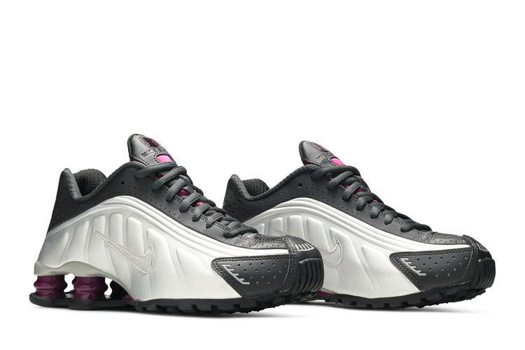 wmns-shox-r4-true-berry-ar3565-003_07