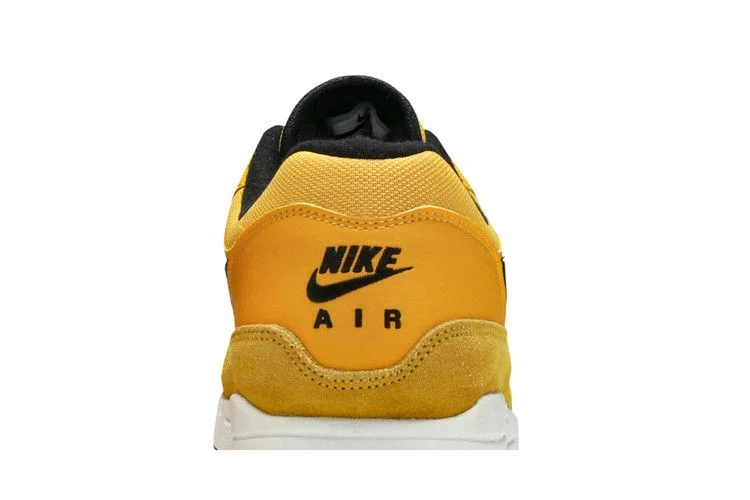 Кроссовки Nike Air Max 1 'University Gold'
