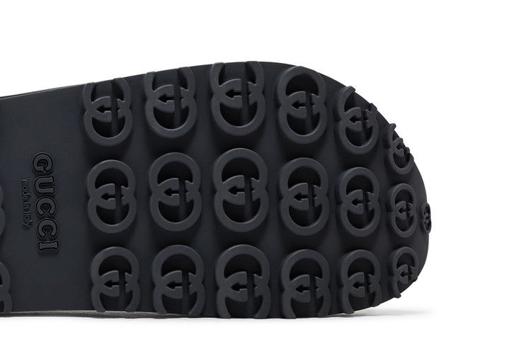 gucci-sandal-interlocking-g-black-692380-jf000-1000_04