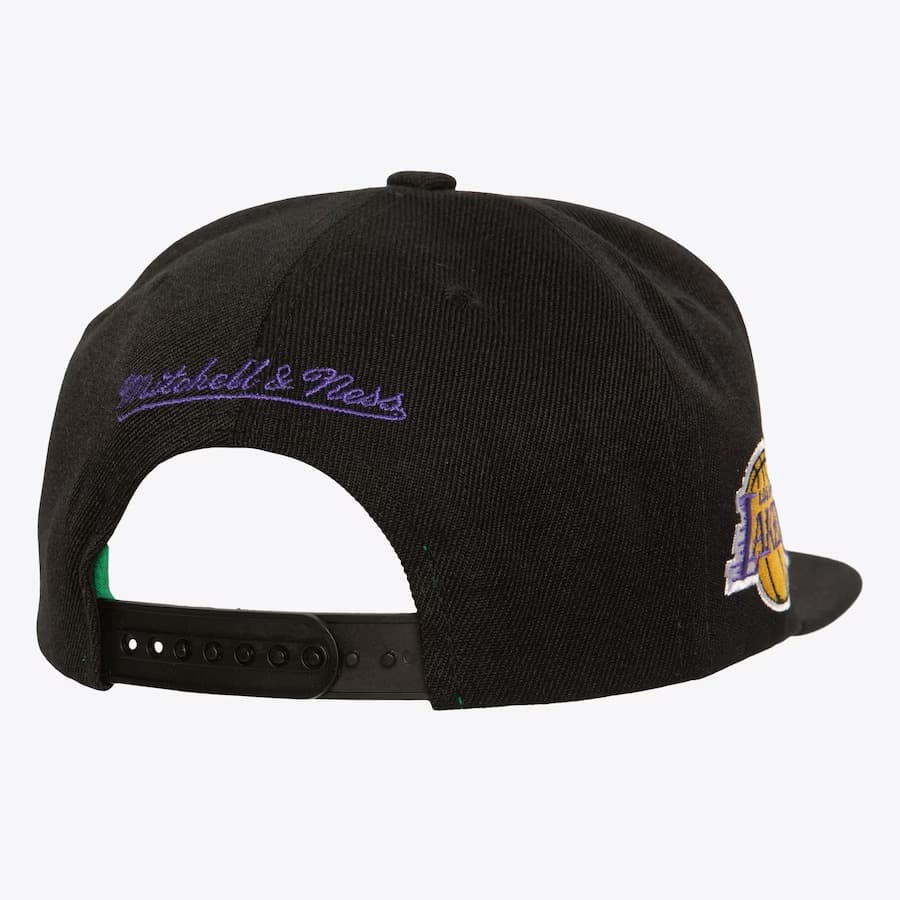 Бейсболка Mitchell & Ness Black Los Angeles Lakers Triple Play Snapback Hat