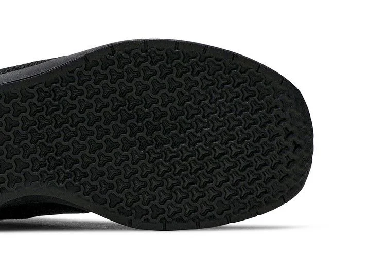 Krossovki-Nike-Air-Max-Janoski-2-Black-4