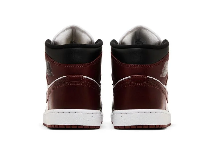Кроссовки Air Jordan 1 Mid SE 'Dark Pony'