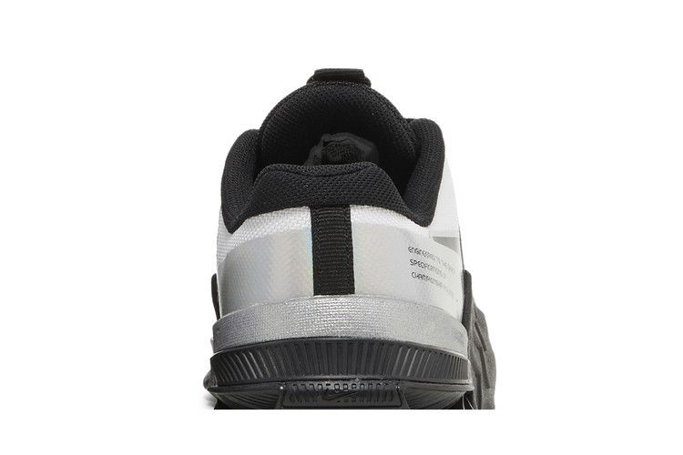 Кроссовки Nike Wmns Metcon 8 Premium 'White Black Iridescent'