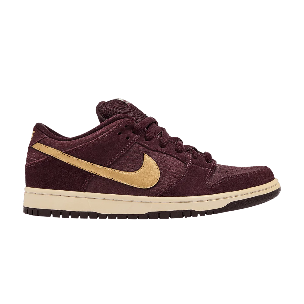 Krossovki-Nike-Dunk-Low-Pro-SB-UK-Passport