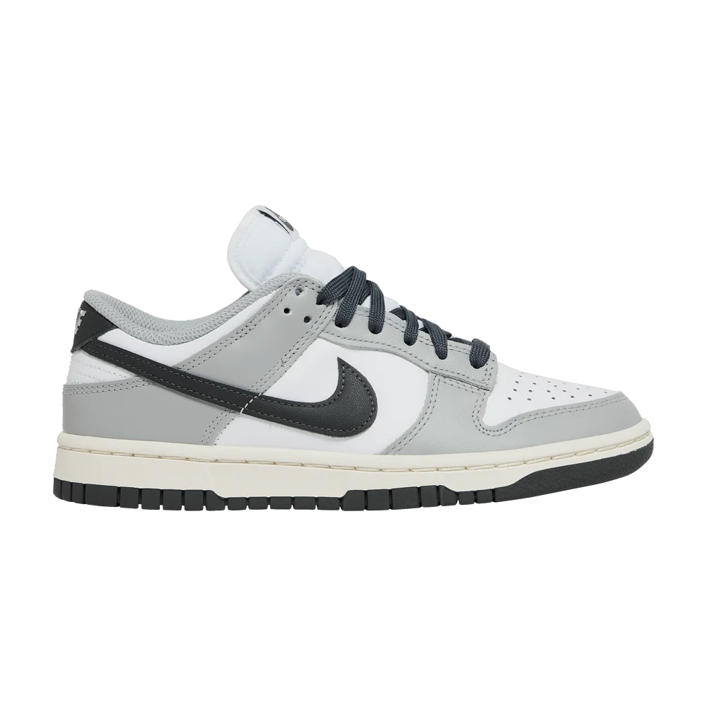 Кроссовки Nike Wmns Dunk Low 'Light Smoke Grey'