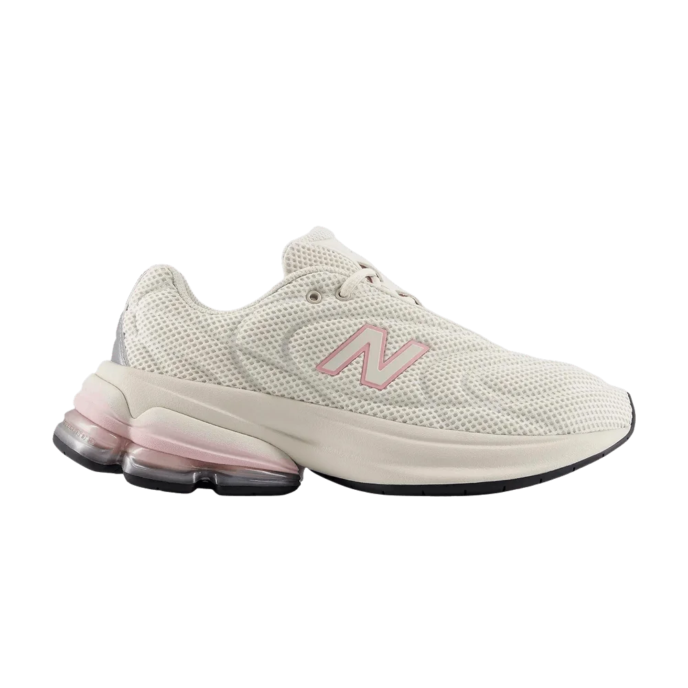 Krossovki-New-Balance-5030-Linen-Pink-Chalk