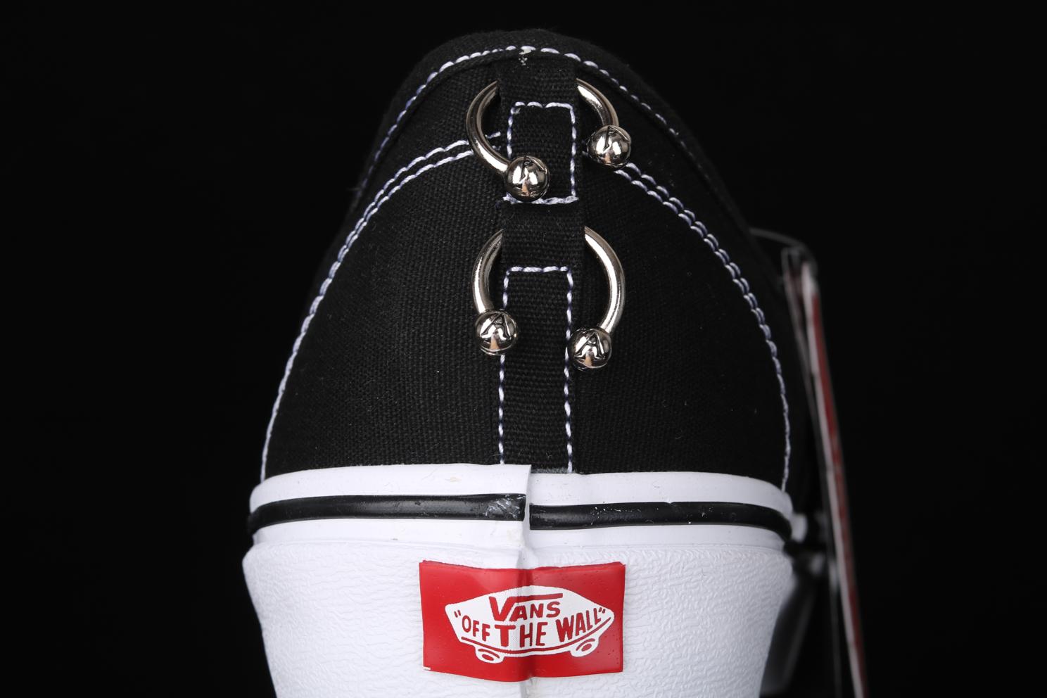 Vans-Authentic-Ashley-Williams-W-11