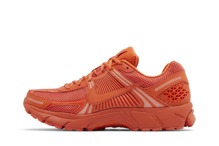 Кроссовки Nike Air Zoom Vomero 5 'Cosmic Clay'