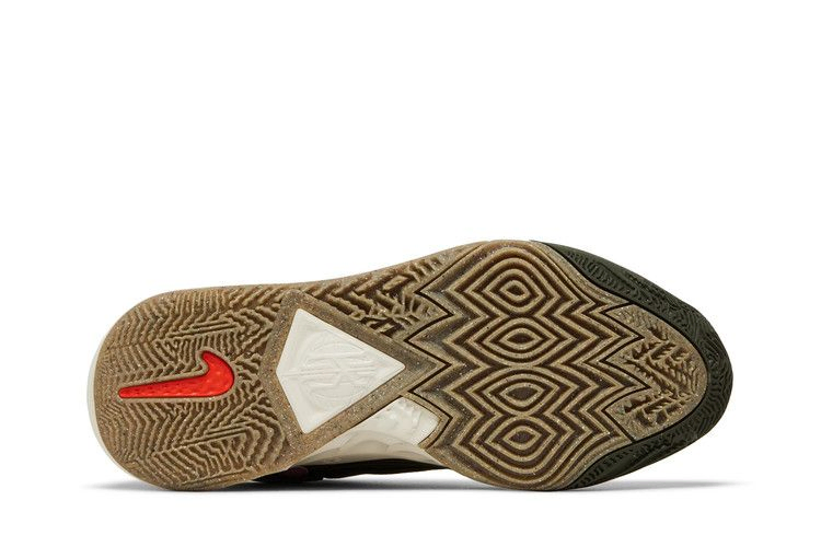 Кроссовки Nike Kyrie 8 'N7'